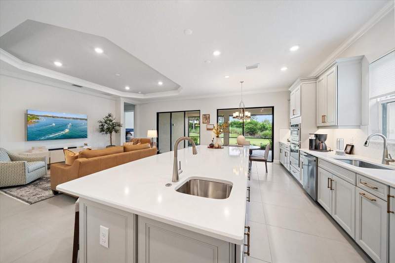 3 bedroom Single Family Residence at 10128 Morning Mist Lane, Skye Ranch Nbrhd Four North, Sarasota — photo 5