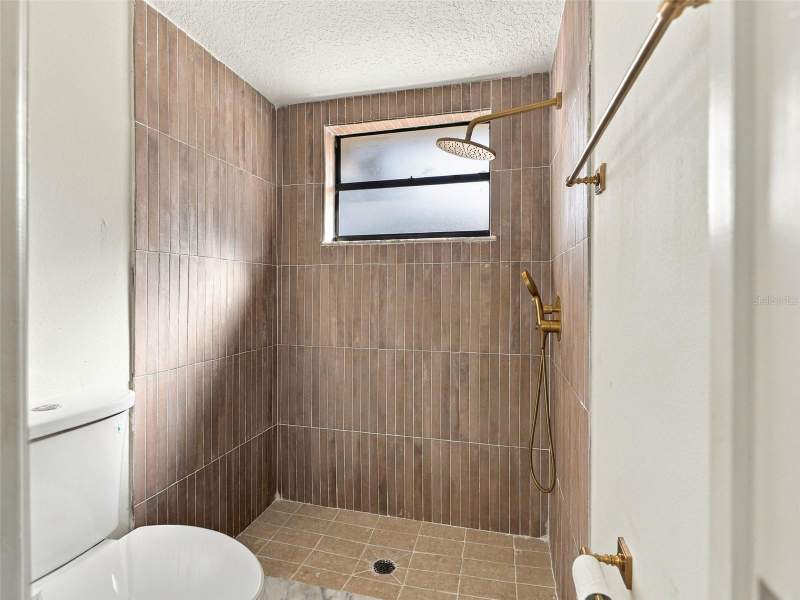3 bedroom Single Family Residence at 7956 Rhanbuoy Road, Berkeley Manor Ph I, Spring Hill — photo 3