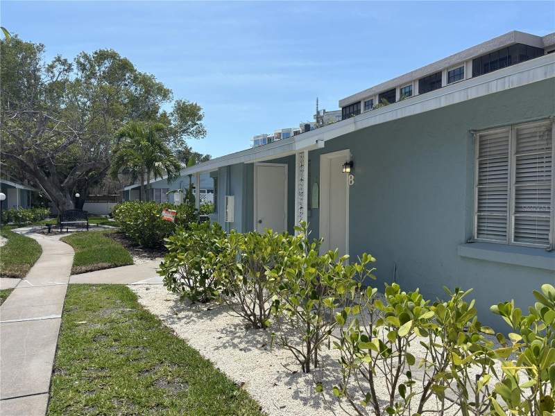 0 bedroom Condominium at 170 ROOSEVELT DRIVE #8, PELICAN GARDENS, SARASOTA — photo 1