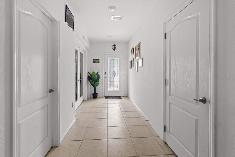 4 bedroom Single Family Residence at 672 NW 247th Terr, Oak Park Ph 2 Pb 37 Pg 39, Newberry — photo 4