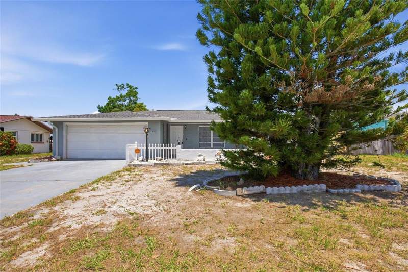 7617 JASMINE BOULEVARD home for sale in Jasmine Lakes