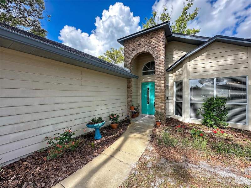 4 bedroom Single Family Residence at 1681 E SPRING RIDGE CIRCLE, CROWN POINT SPGS, WINTER GARDEN — photo 4