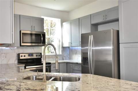 3396 Parkchester Square Boulevard #104, Orlando FL - photo 8 of 32
