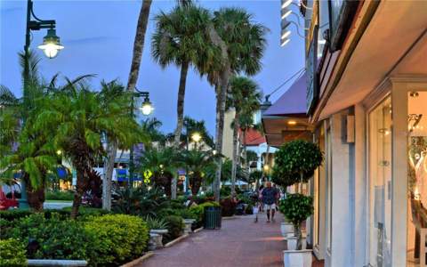 96 Twin Shores Boulevard, Longboat Key FL - photo 8 of 9