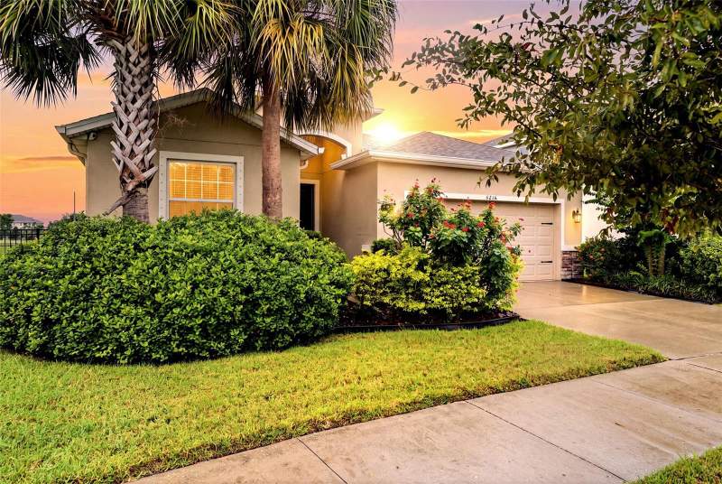 4 bedroom Single Family Residence at 6414 Triton Lane, Waterset Ph 2C3-1/2C3-2, Apollo Beach — photo 2