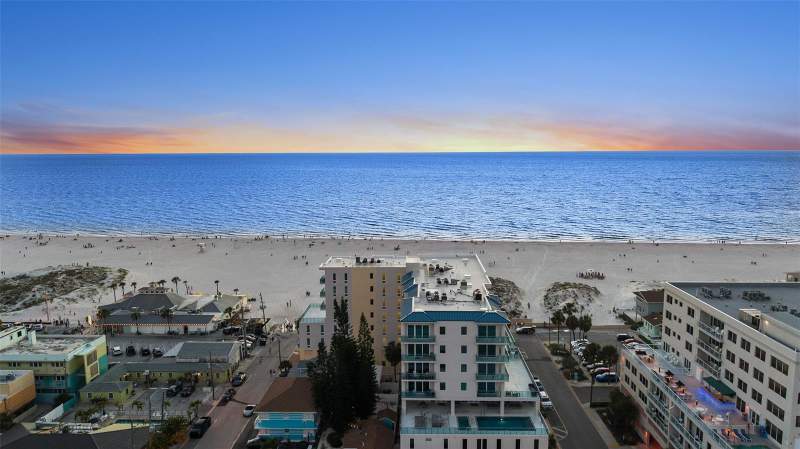 3 bedroom Condominium at 15 Avalon Street #502, Pura Vida Residences Condo, Clearwater Beach — photo 4
