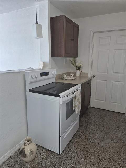 2103 Mantilla Avenue, Orlando FL - photo 12 of 24
