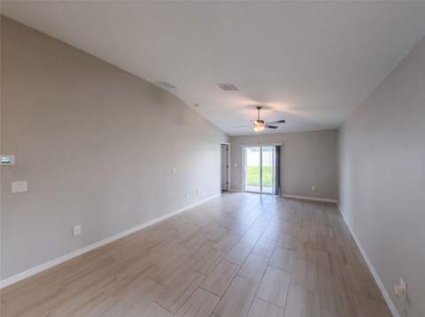 3513 Radiant Mountain Drive, Plant City FL - photo 6 of 17