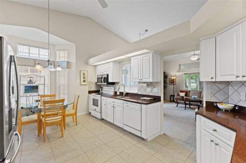 9419 New Orleans Drive, Weeki Wachee FL - photo 17 of 47