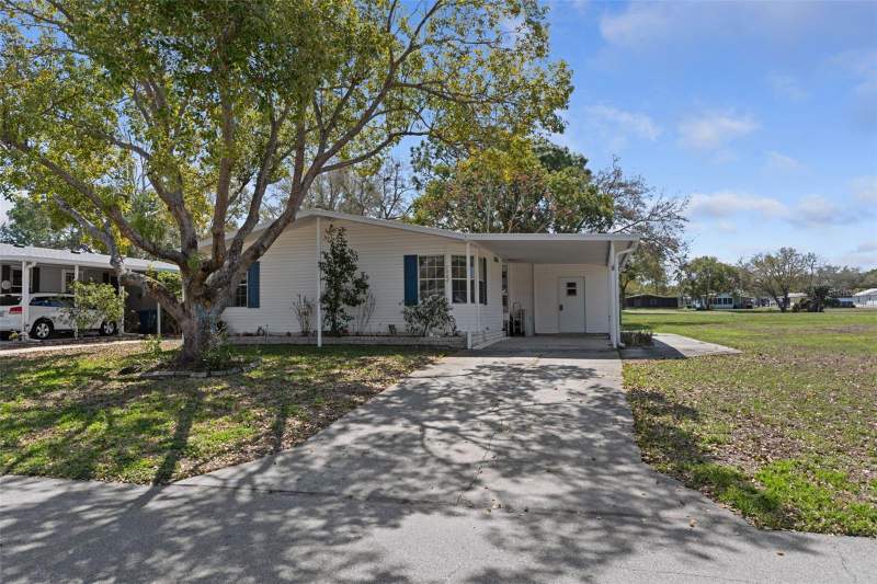 3 bedroom Manufactured Home at 7482 Dinsmore Street, Brookridge Comm, Brooksville — photo 3