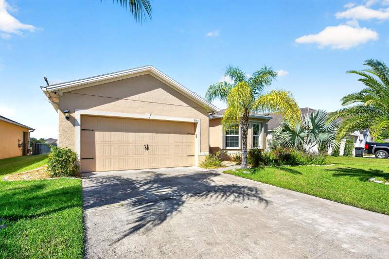3 bedroom Single Family Residence at 5304 Bear Corn Run, Hawks Preserve/Port Orange Pla, Port Orange — photo 3