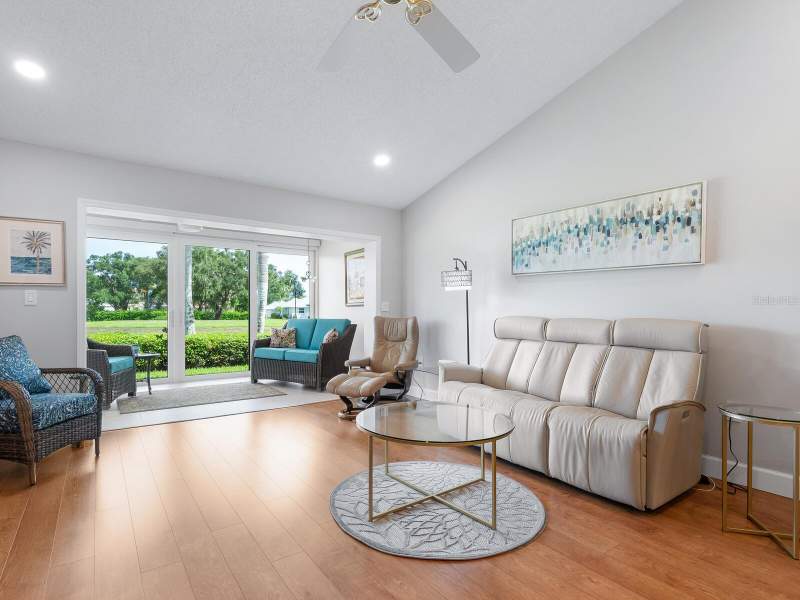 3 bedroom Villa at 6103 Clubside Drive #6103, Clubside At Palm-Aire I & II, Sarasota — photo 3