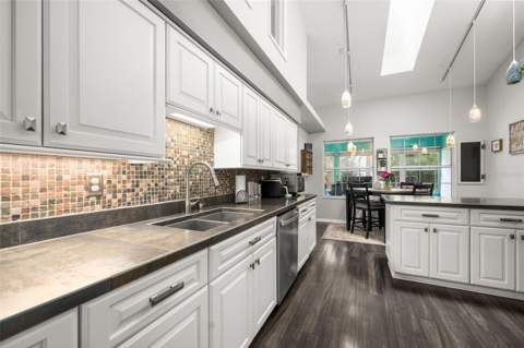 2712 NW 29th Place, Gainesville FL - photo 14 of 48