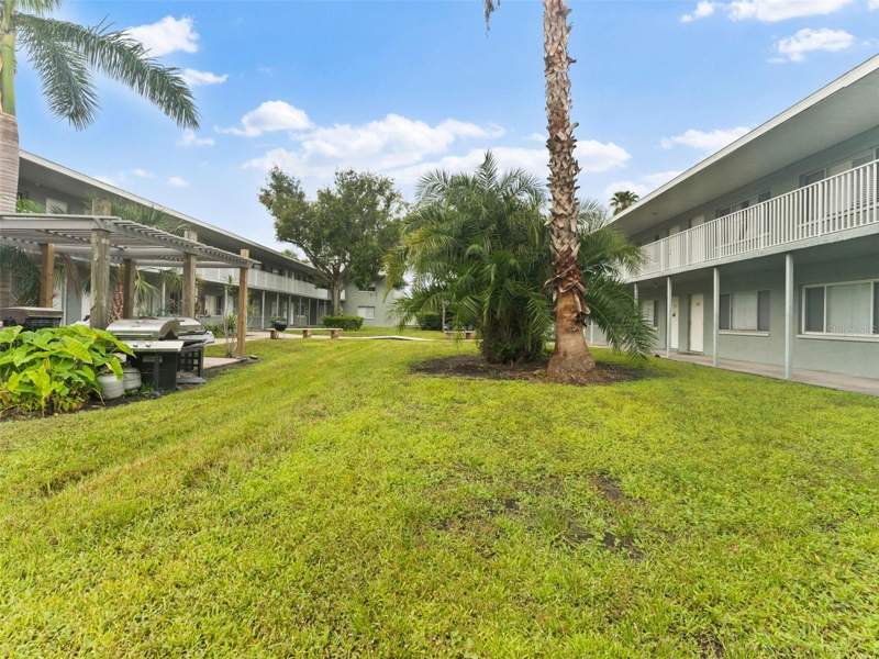 1 bedroom Condominium at 335 47th Avenue #244, Parklane Condo, St Petersburg — photo 3