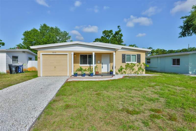 2 bedroom Single Family Residence at 3242 Kingston Street, Golden Crest, St Petersburg — photo 3