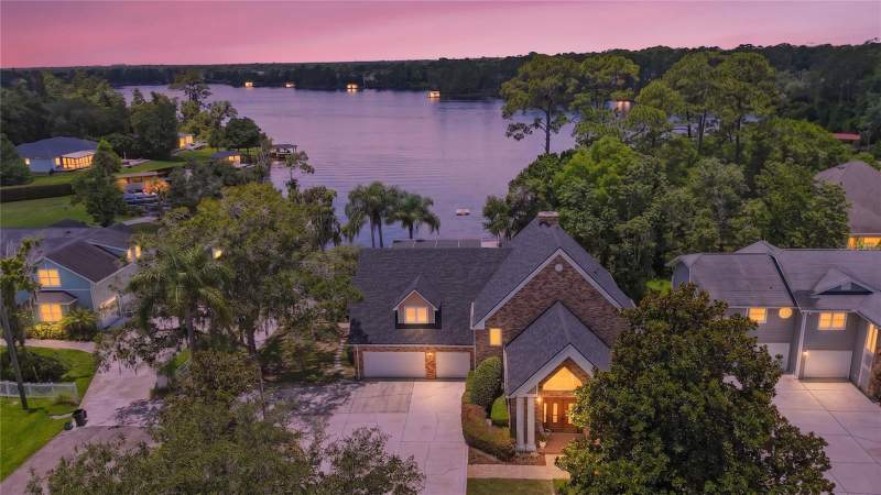 5 bedroom Single Family Residence at 240 W 7th Street, North Chuluota, Chuluota — photo 2