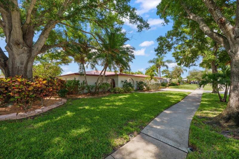 4 bedroom Single Family Residence at 2126 Egret Drive, Elde Oro West, Clearwater — photo 4