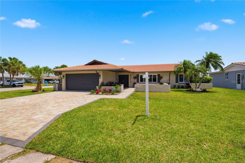 4 bedroom Single Family Residence at 5016 Dory Drive, Flor A Mar, New Port Richey — photo 5