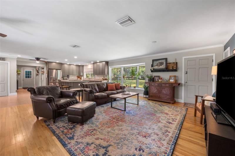 6 bedroom Single Family Residence at 19226 & 19318 SE 24th Avenue, Hawthorne, Hawthorne — photo 5