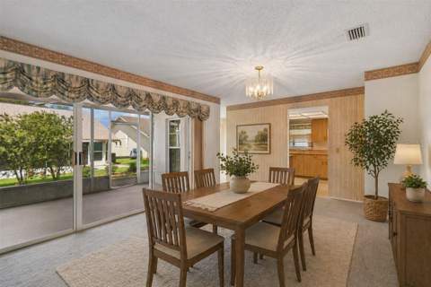 4643 Sandpointe Drive, New Port Richey FL - photo 9 of 32