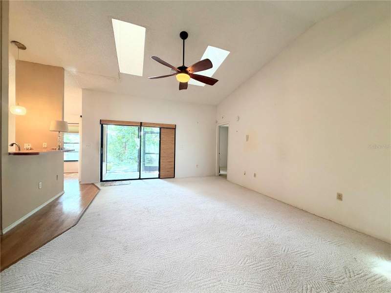 2 bedroom Single Family Residence at 8012 Lansing Drive, The Oaks At River Ridge, New Port Richey — photo 3