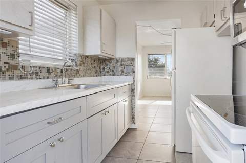 4869 Bayano Street, North Port FL - photo 11 of 24