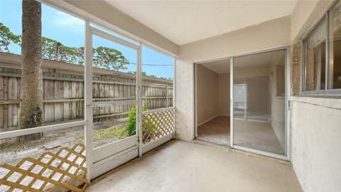 2121 Wood Street #A103, Sarasota FL - photo 21 of 47