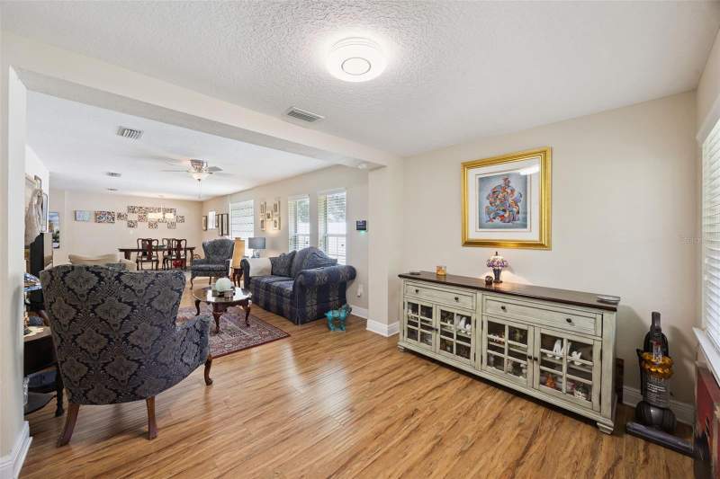 3 bedroom Single Family Residence at 2109 E Grant Avenue, Cloverdale Sub, Orlando — photo 5