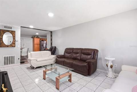 6 Viola Street, Kissimmee FL - photo 16 of 29