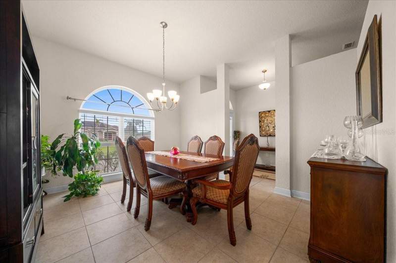4 bedroom Single Family Residence at 9870 SW 55th Avenue Road, Meadow Glenn Un 3B, Ocala — photo 4