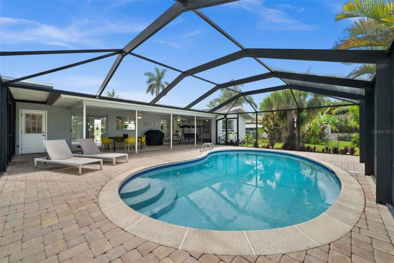 2 bedroom Single Family Residence at 5122 SW 3rd Avenue, Cape Coral, Cape Coral — photo 2