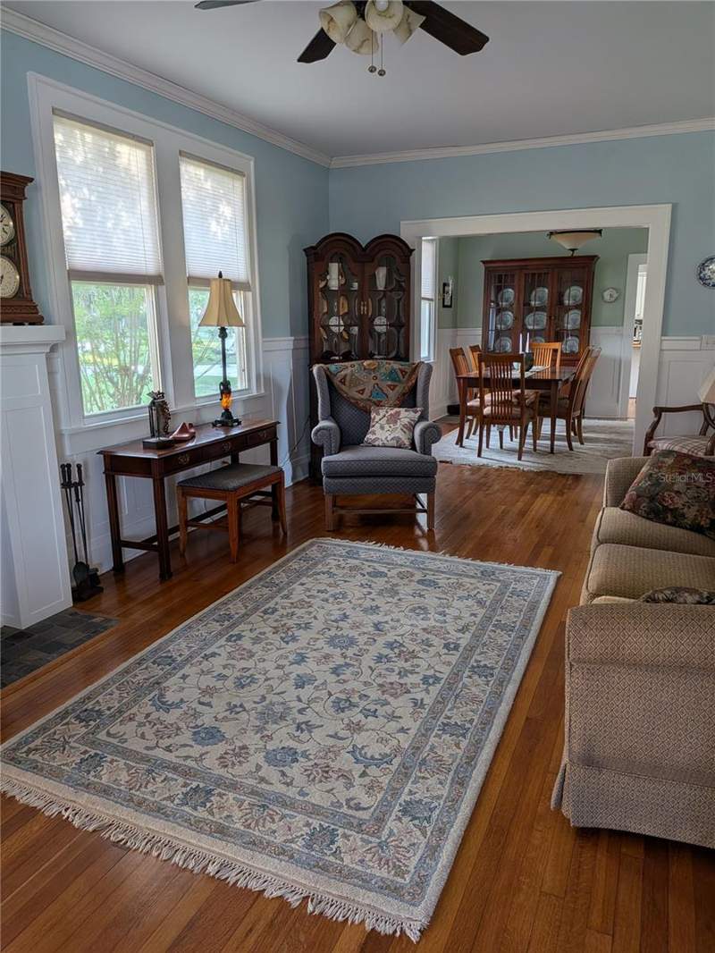 3 bedroom Single Family Residence at 410 E Park Street, Dixieland Rev, Lakeland — photo 2