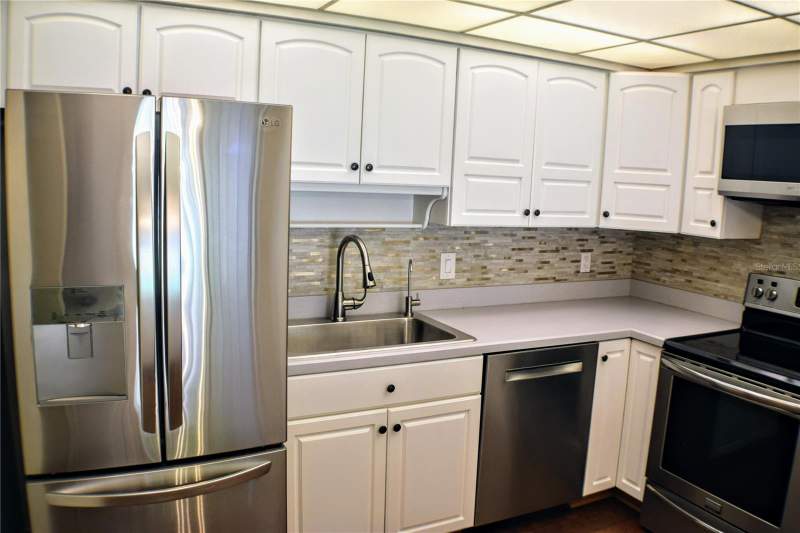 2 bedroom Condominium at 814 PARK LAKE CIRCLE #8, PARK LAKE TWNHS, MAITLAND — photo 5