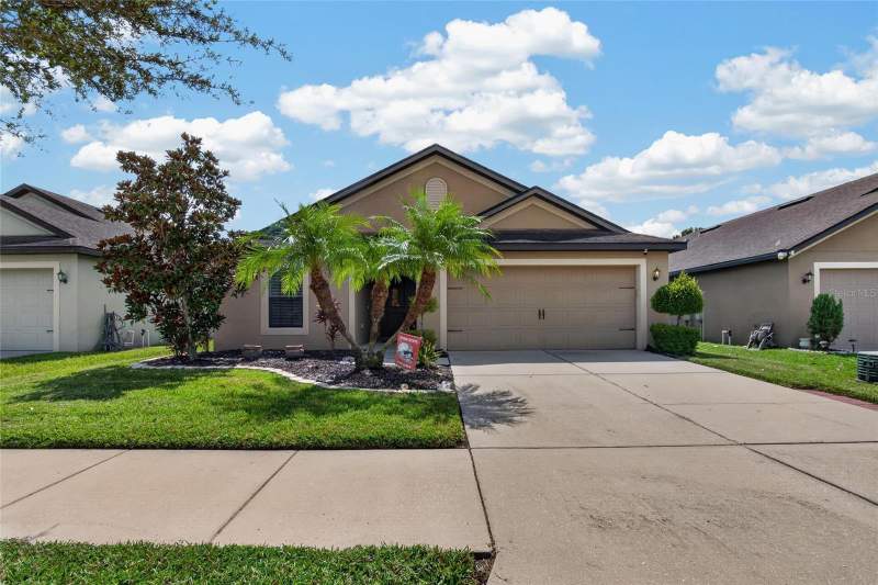3 bedroom Single Family Residence at 14441 Alistar Manor Drive, Highland Estates, Wimauma — photo 4