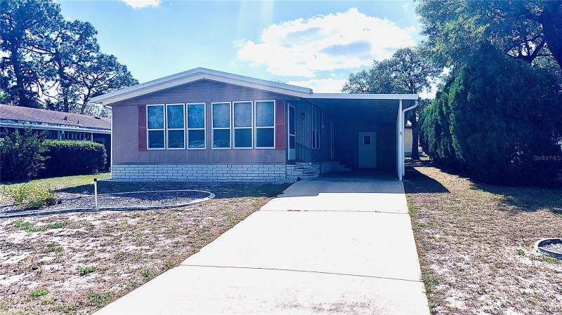 2 bedroom Manufactured Home at 8239 Ridge Dale Avenue, Brookridge Comm, Brooksville — photo 4