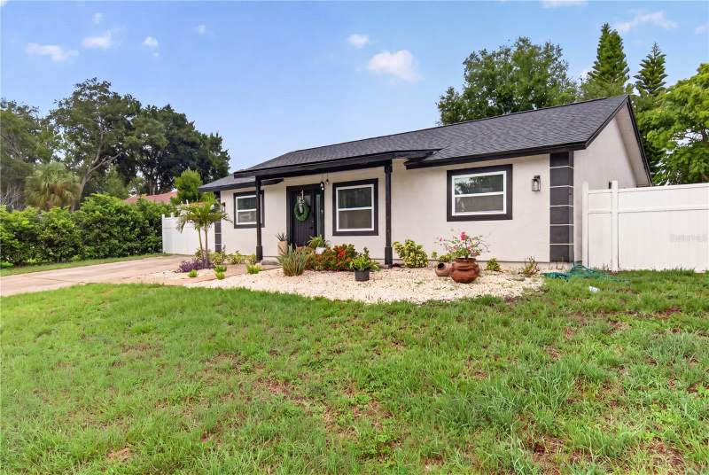 3 bedroom Single Family Residence at 1435 Burning Tree Road, Oakleaf Village, Tarpon Springs — photo 2