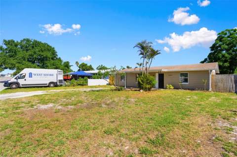 4327 Beacon Square Drive, Holiday FL - photo 6 of 6