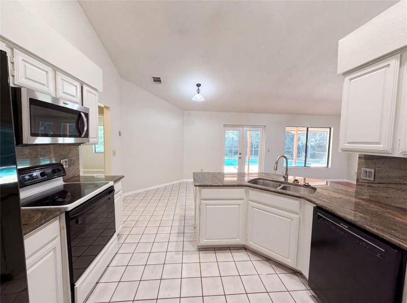 4 bedroom Single Family Residence at 332 Sprucewood Road, Lake Mary Woods, Lake Mary — photo 2