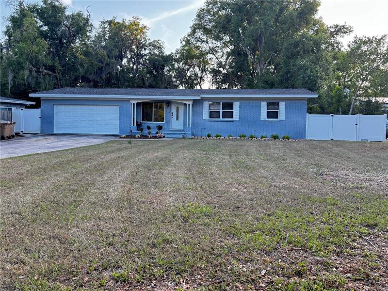 309 BELLE CLAIRE PLACE home for sale in Temple Terrace Estates