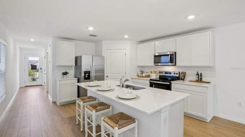 5290 Berry Bay Avenue, Wimauma FL - photo 12 of 27