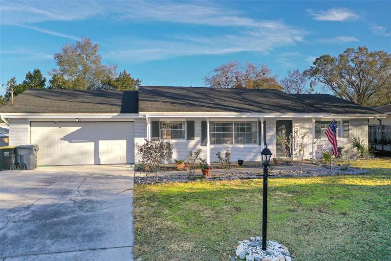 3 bedroom Single Family Residence at 250 VOLUSIA DRIVE, ELOISE WOODS LAKE MARIAM UNIT, WINTER HAVEN — photo 1