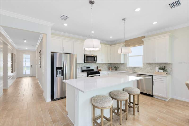 4 bedroom Single Family Residence at 16207 TROPICAL SAGE DRIVE, THE GROW, ORLANDO — photo 3