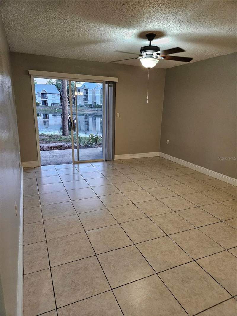 1 bedroom Condominium at 1908 Lake Atriums Circle #15, Plaza/Millenium, Orlando — photo 2
