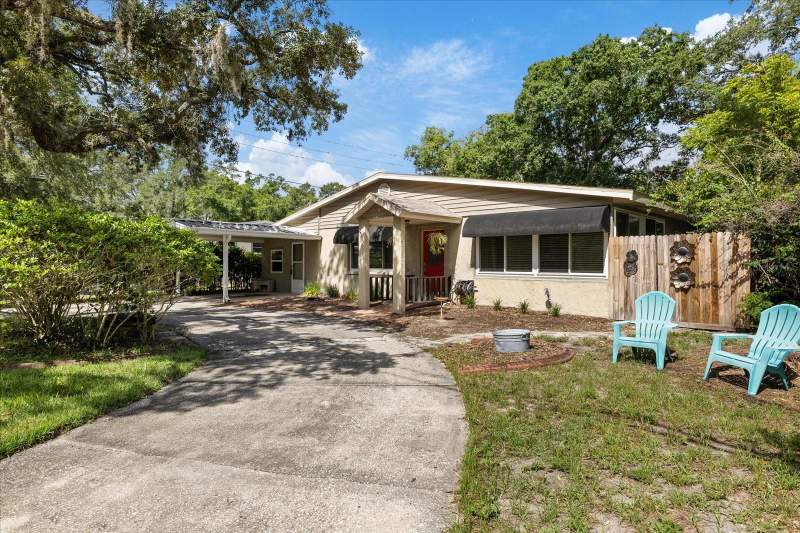 12510 NOREAST LAKE DRIVE home for sale in Tampas North Side Country Clu
