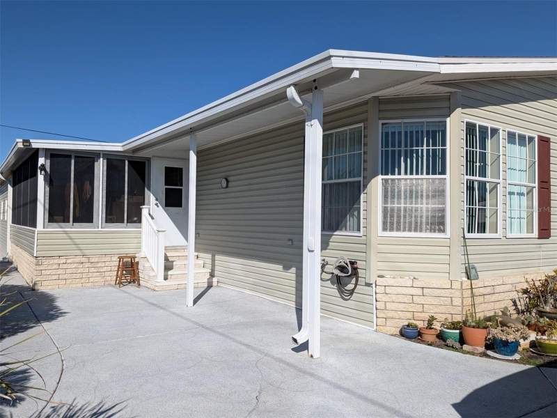 34709 LAKE DRIVE home for sale in Sunset Palms