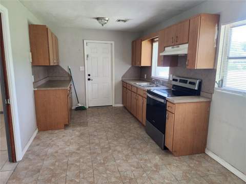 1104 W 14th Street, Lakeland FL - photo 6 of 24