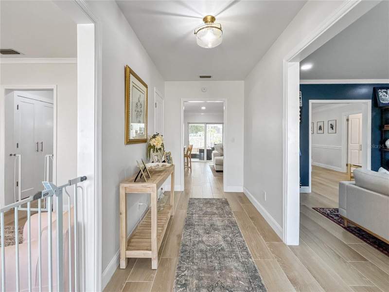 3 bedroom Single Family Residence at 5853 Leeland Street, Bayway Isles, St Petersburg — photo 4