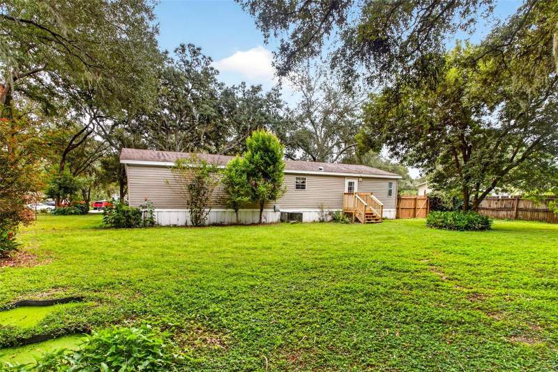 3 bedroom Manufactured Home at 7305 Timber Crest Lane, Timber Crest Acres, Zephyrhills — photo 4