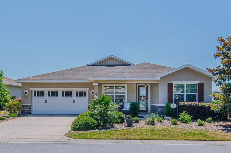 2 bedroom Single Family Residence at 9985 SW 88th Loop, On Top Of The World, Ocala — photo 2