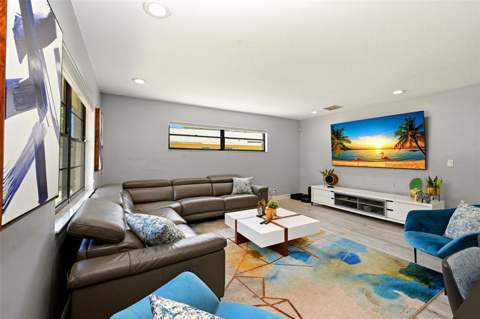 6349 Marlberry Drive, Orlando FL - photo 13 of 44